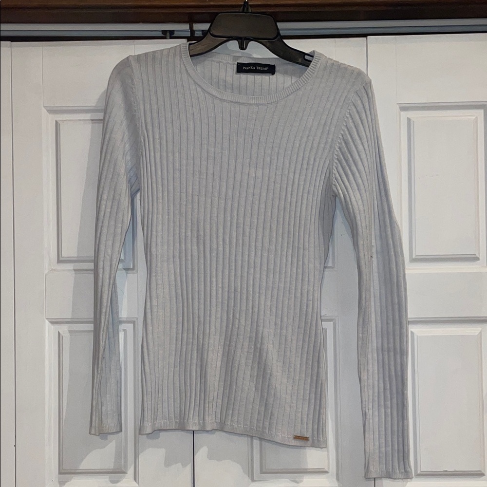 Ivanka Trump Light Gray Ribbed Sweater